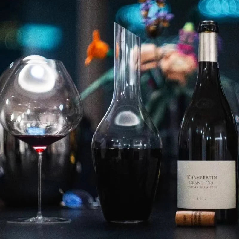 Modern Styled Crystal Wine Decanter
