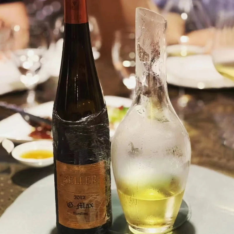 Modern Styled Crystal Wine Decanter